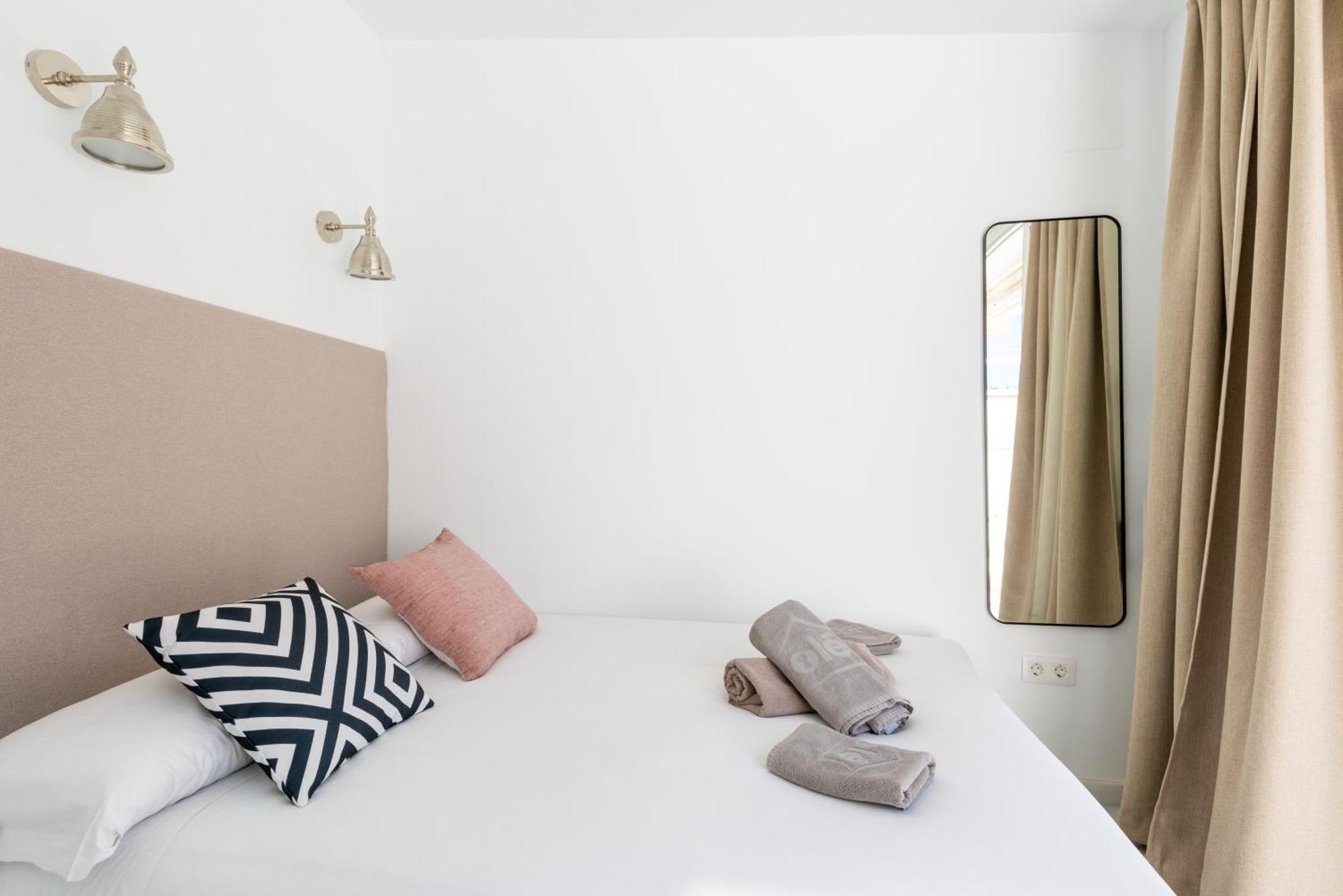 Duplex Con Terraza Junto A La Catedral Apartment Sevilla Exterior foto